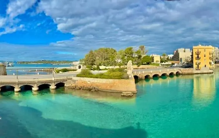 Casa Porta Spagnola ゲストハウス アウグスタ